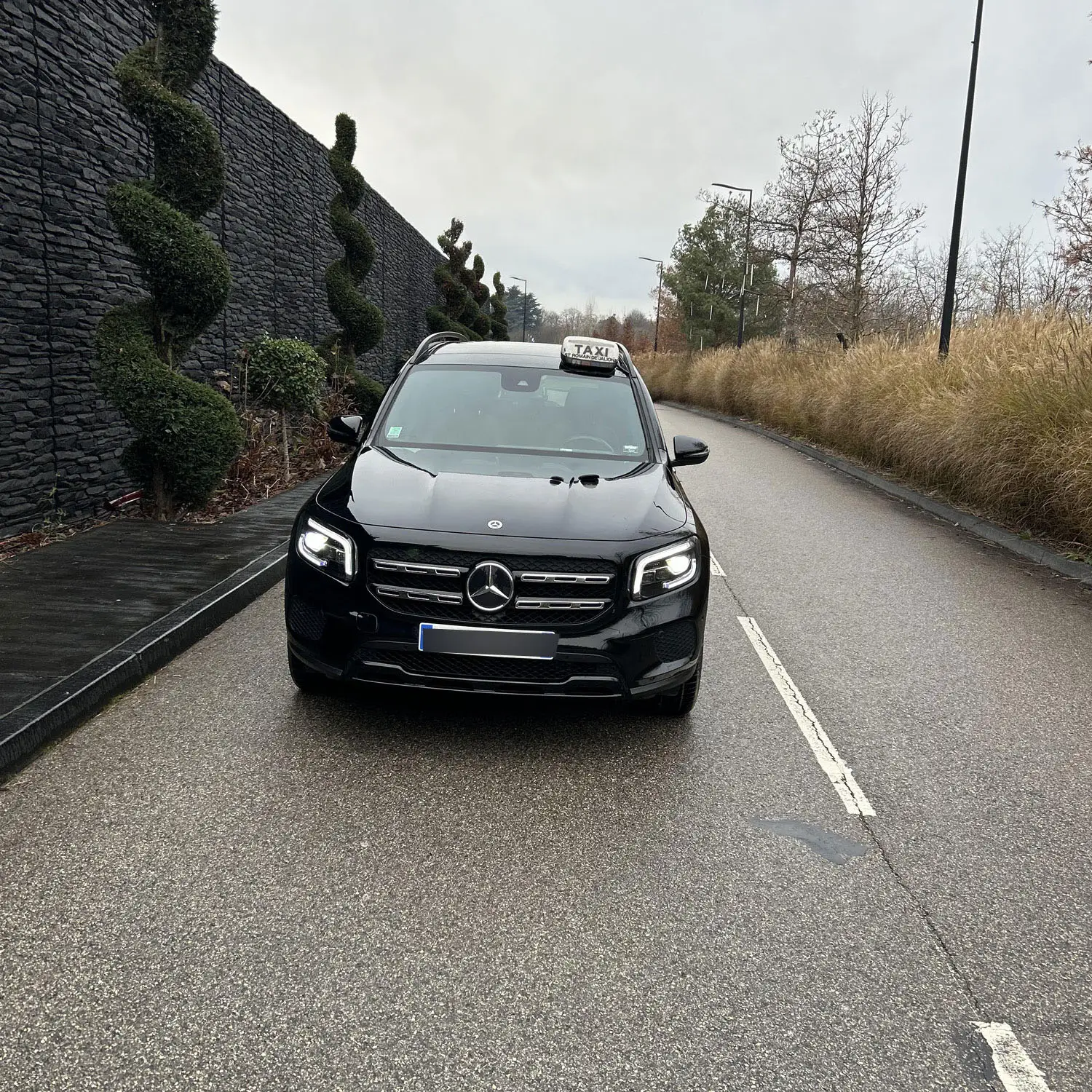 Taxi pour vos trajets quotidiens sur Lyon, l'Isère et ses alentours. Taxi Villefontaine est la solution !